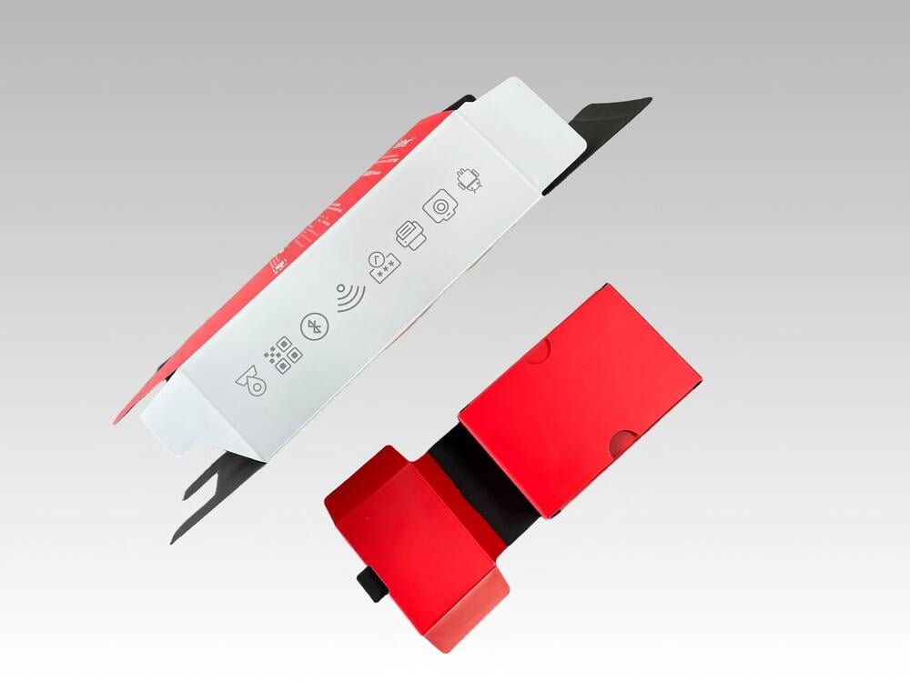 Real packaging example showing outer box structure and inner paper insert used in production.